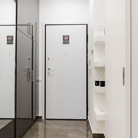 Larissa Railway &Metro Station Apartment Афины Экстерьер фото